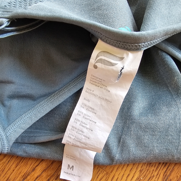 Fabletics Finesse Seamless Set Workout Loungewear Artic Wave - Picture 5 of 9